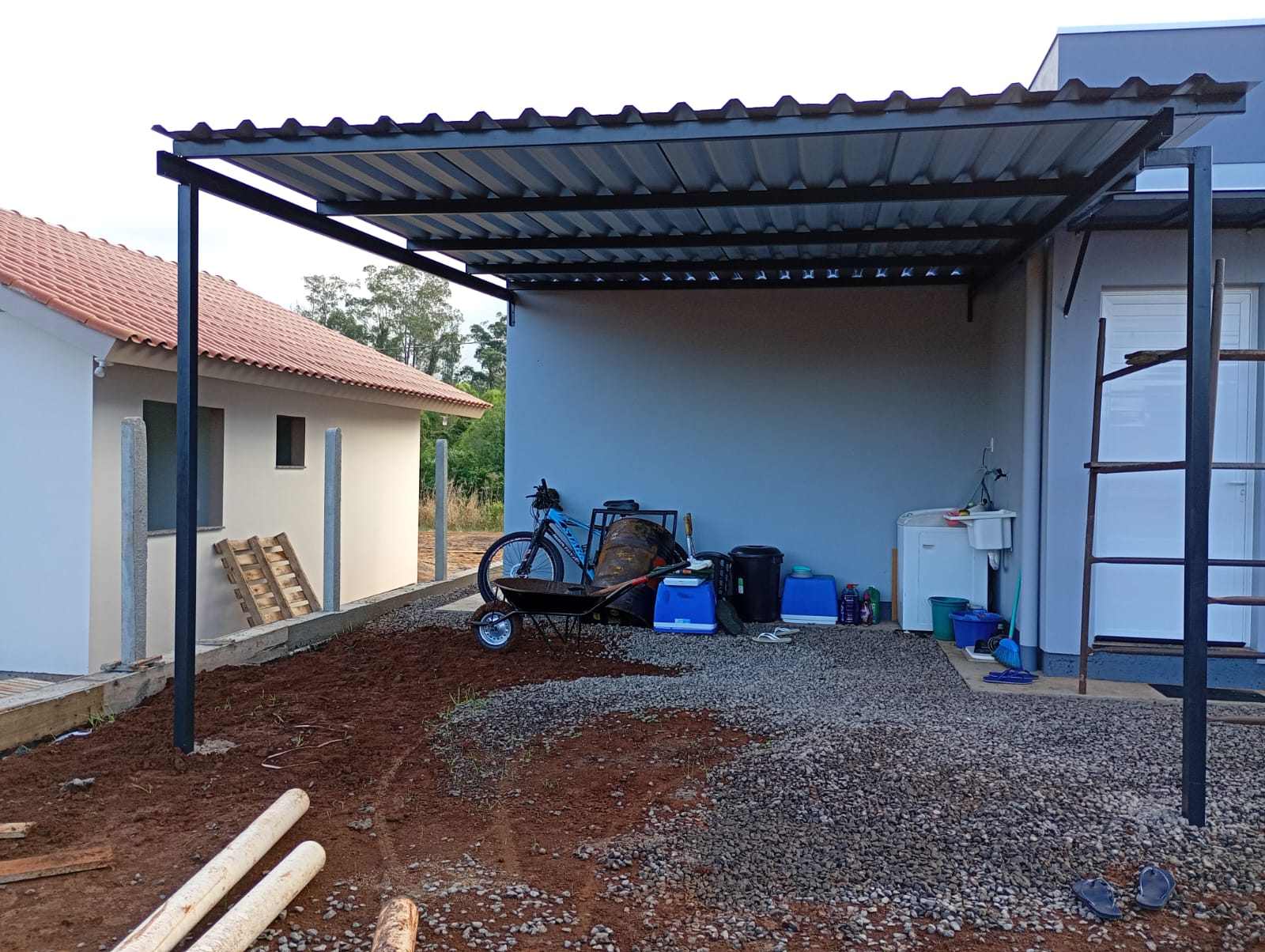 Cobertura residencial metálica